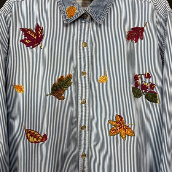 Excellent! Just My Size Denim Women’s Blue Stripe Leaf-Embroidered Shirt 18W/20W - Picture 2 of 5